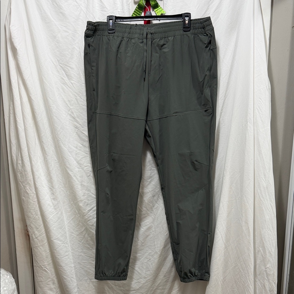 All in Motion Women's Dark Gray Track Pants